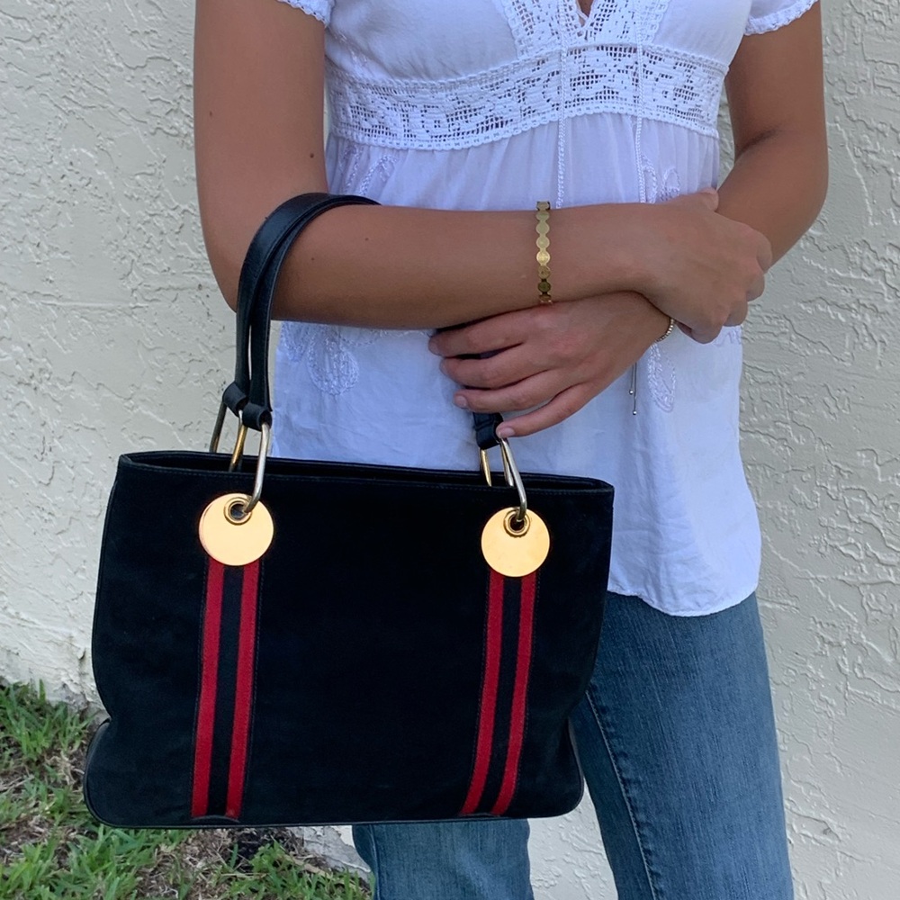(33) GUCCI 70s Suede Tote - Picture 3 of 12